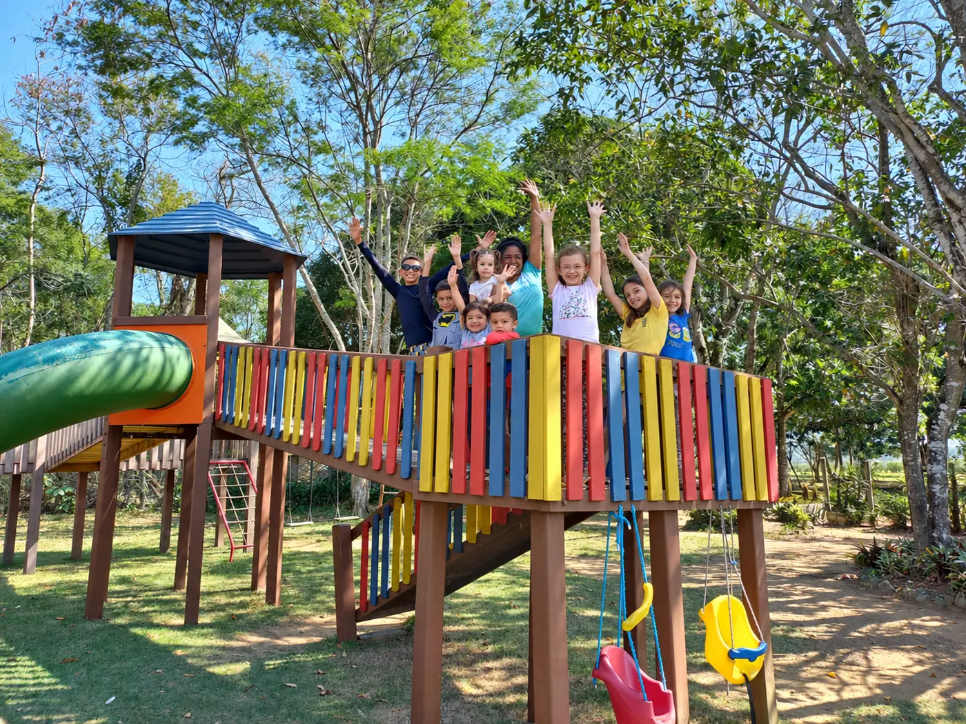 Playground do Acquamarine Park Hotel com crianças brincando